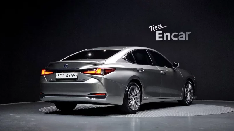Lexus ES300h