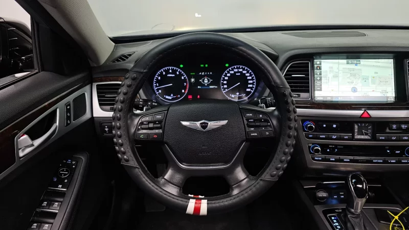 Hyundai Genesis