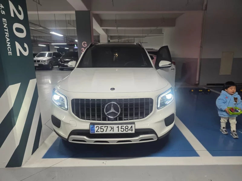 Mercedes-Benz GLB-Class