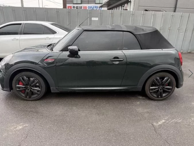 MINI Cooper Convertible