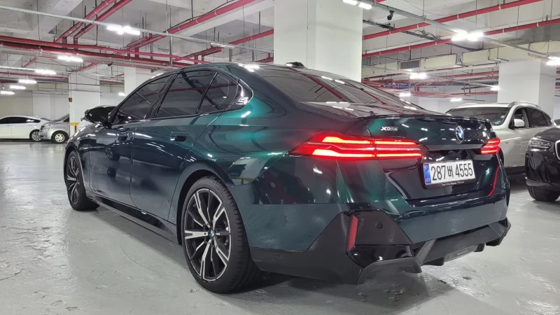 BMW 5-Series