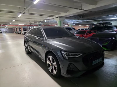 Audi e-tron