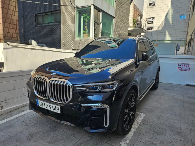 BMW X7