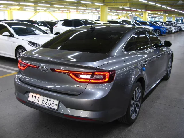 Renault Samsung SM6