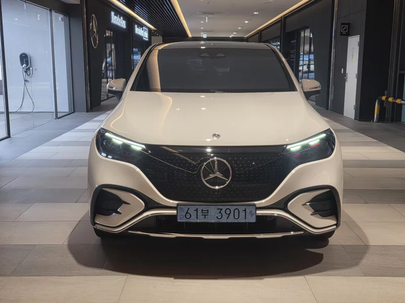 Mercedes-Benz EQE