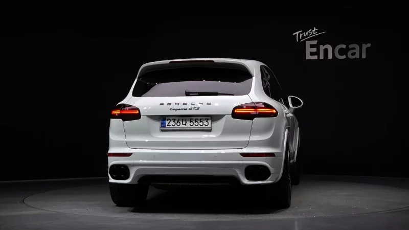 Porsche CAYENNE