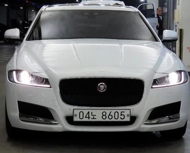 Jaguar XF