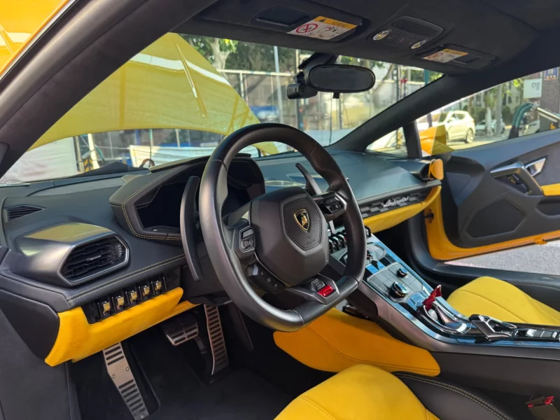 Lamborghini HURACAN