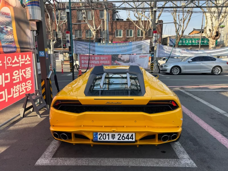 Lamborghini HURACAN