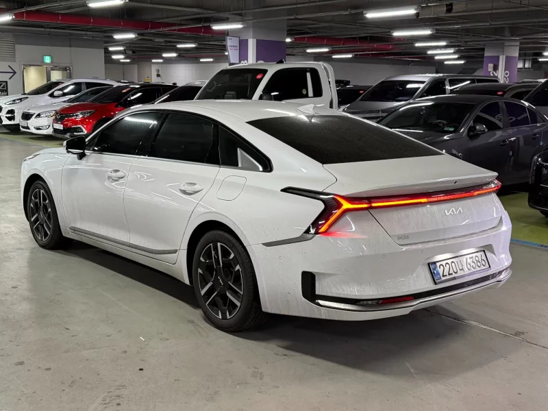 Kia K8