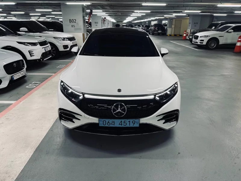 Mercedes-Benz EQS