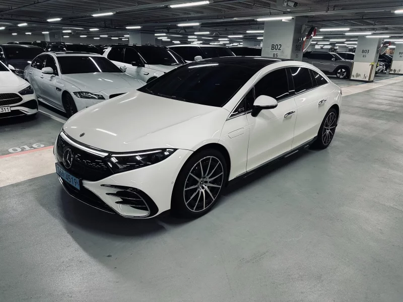 Mercedes-Benz EQS