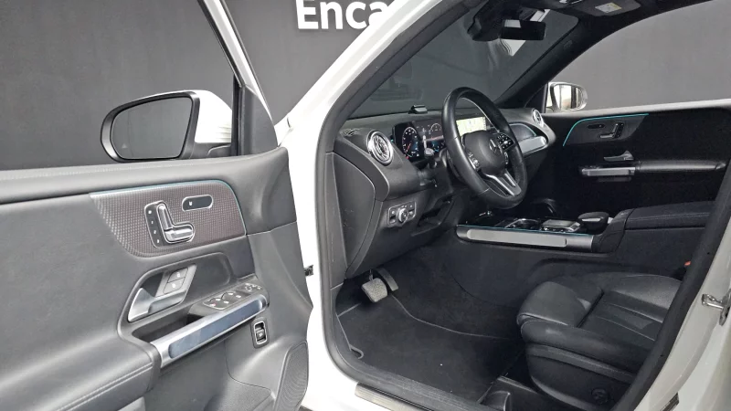 Mercedes-Benz GLB-Class