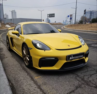 Porsche CAYMAN