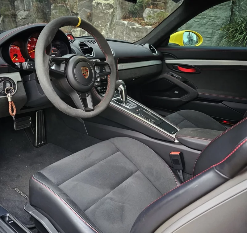 Porsche CAYMAN