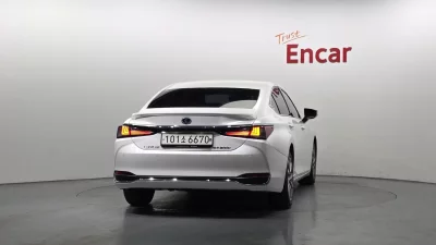Lexus ES300h