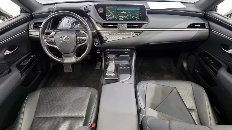 Lexus ES300h
