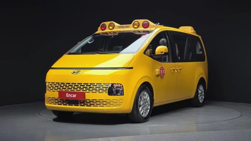 Hyundai Staria