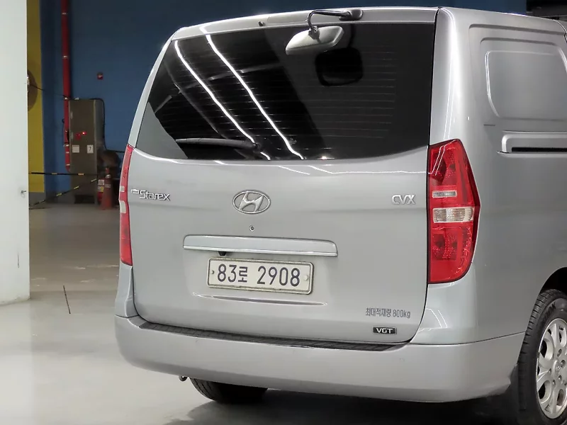 Hyundai Starex