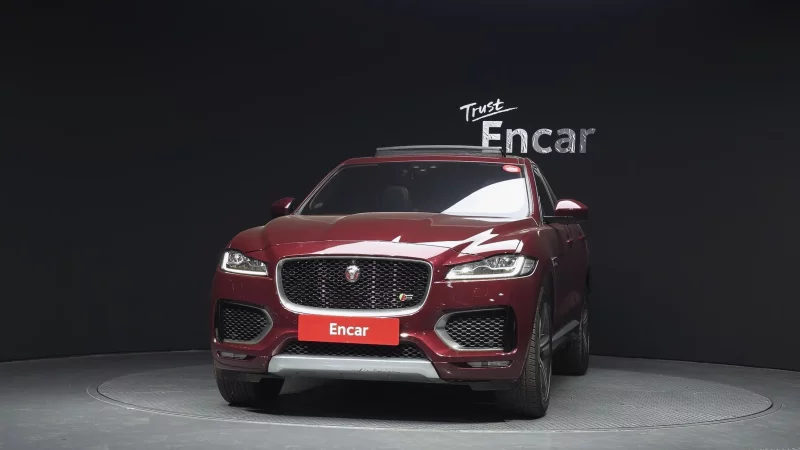 Jaguar F-PACE