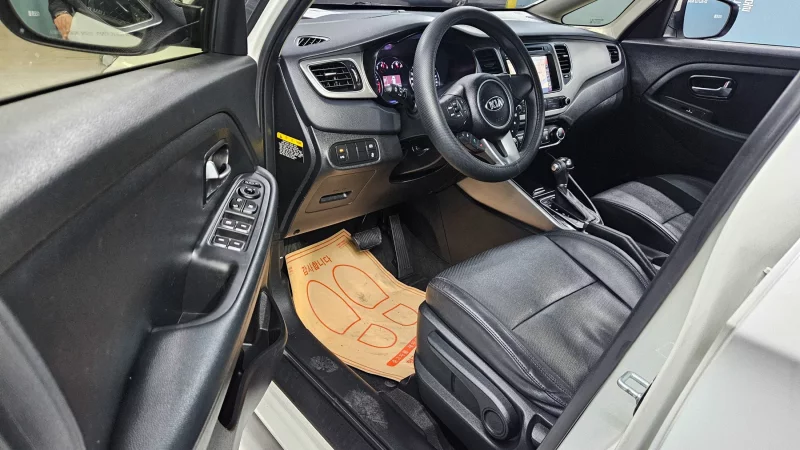 Kia Carens