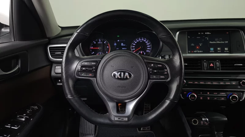 Kia K5