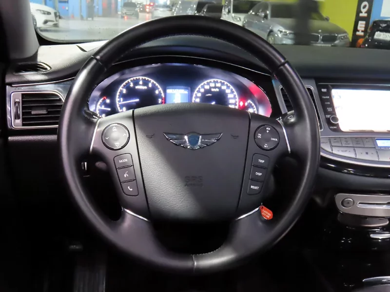 Hyundai Genesis