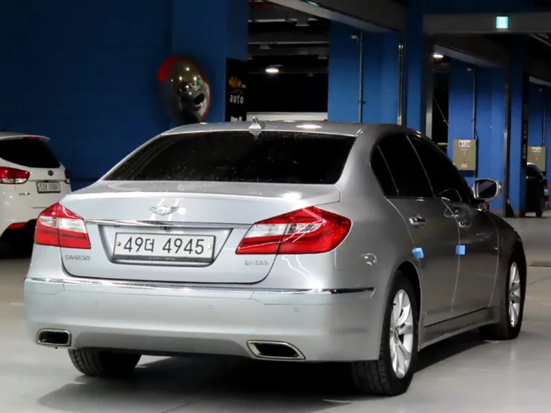 Hyundai Genesis