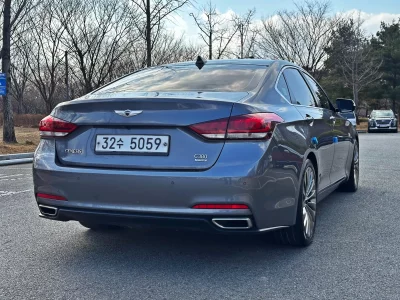 Hyundai Genesis