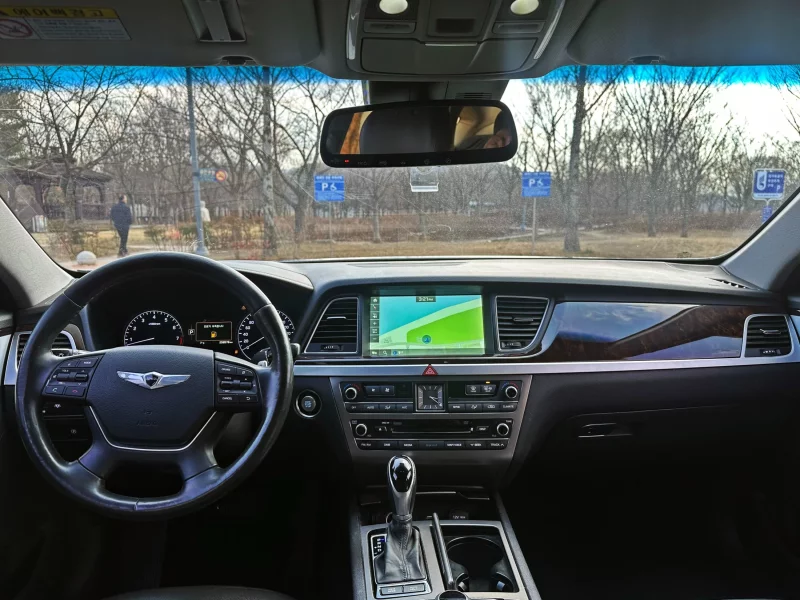 Hyundai Genesis