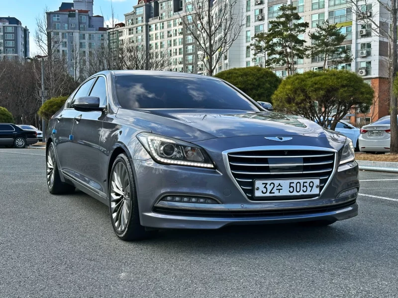 Hyundai Genesis