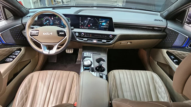 Kia K8