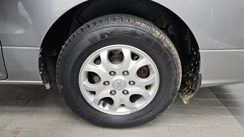Hyundai Starex