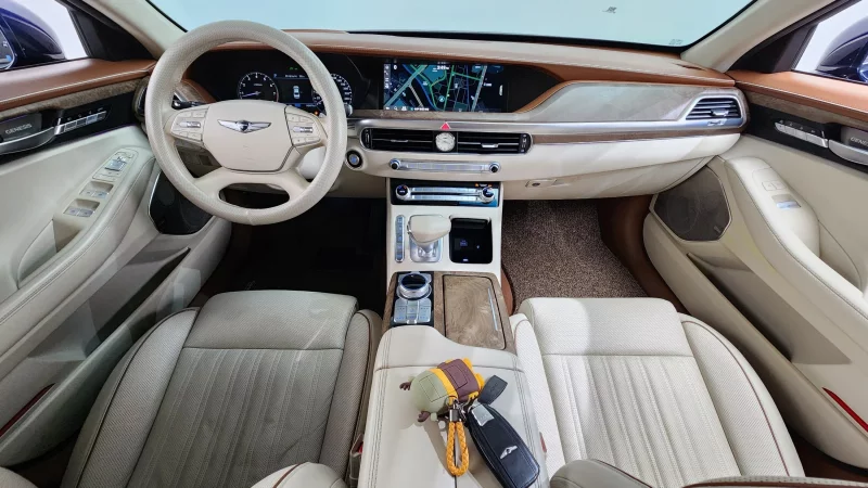 Genesis G90