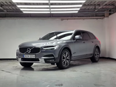 Volvo V90