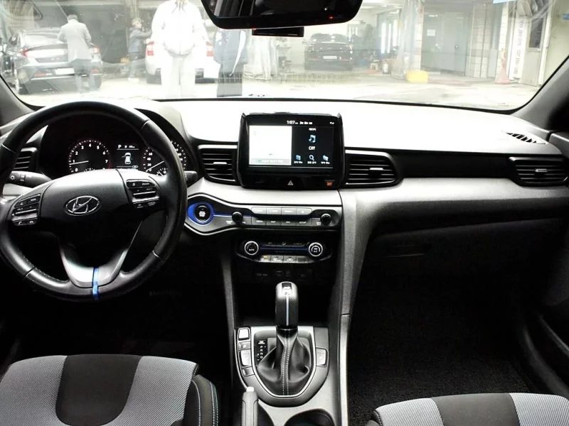 Hyundai Veloster