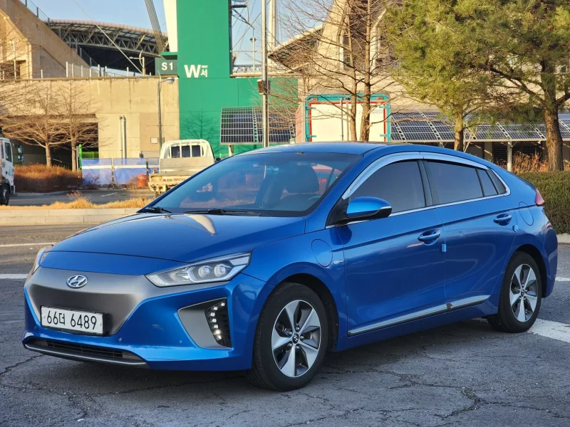 Hyundai Ioniq