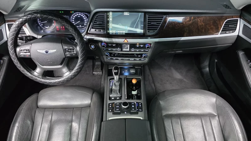 Hyundai Genesis