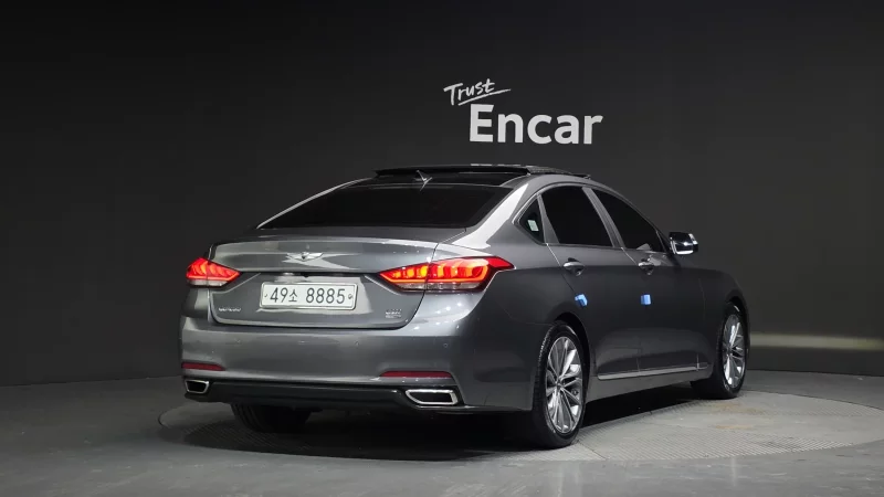 Hyundai Genesis
