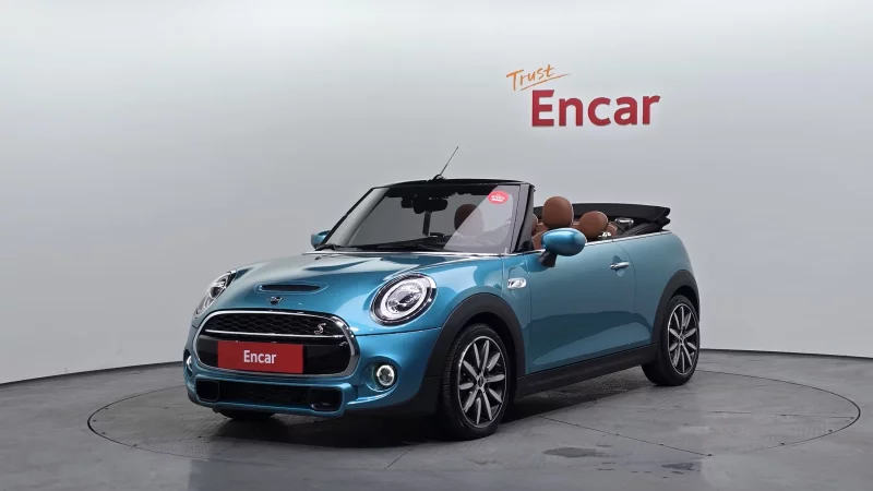 MINI Cooper Convertible
