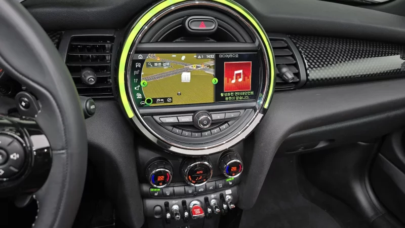 MINI Cooper Convertible