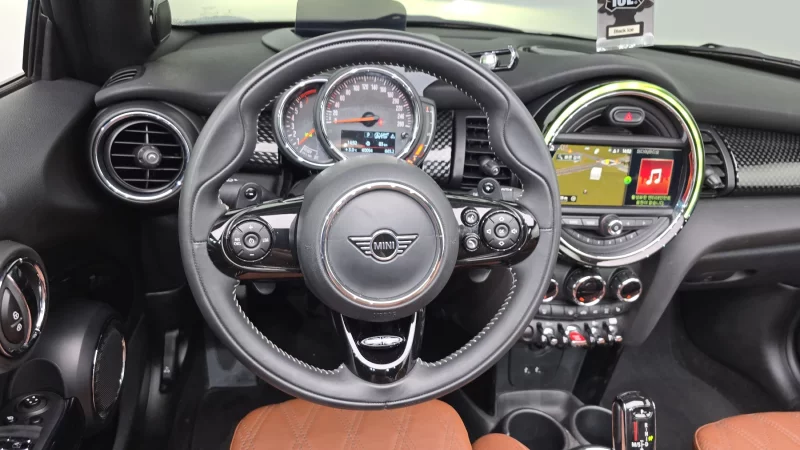 MINI Cooper Convertible