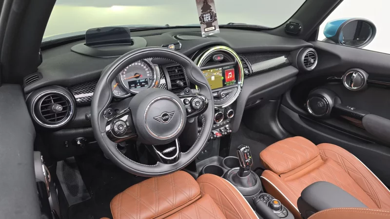 MINI Cooper Convertible