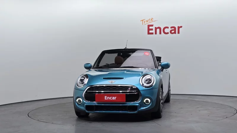 MINI Cooper Convertible