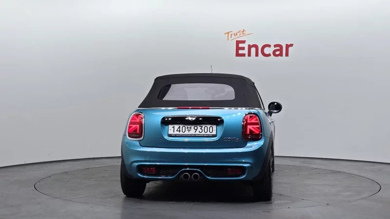 MINI Cooper Convertible