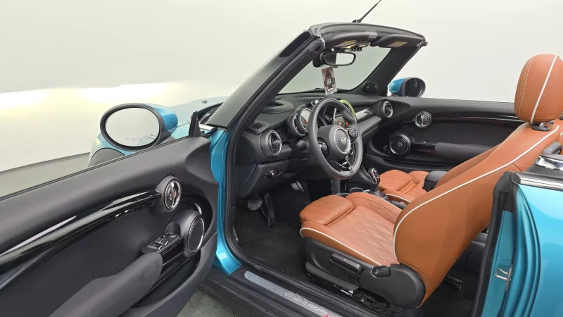 MINI Cooper Convertible