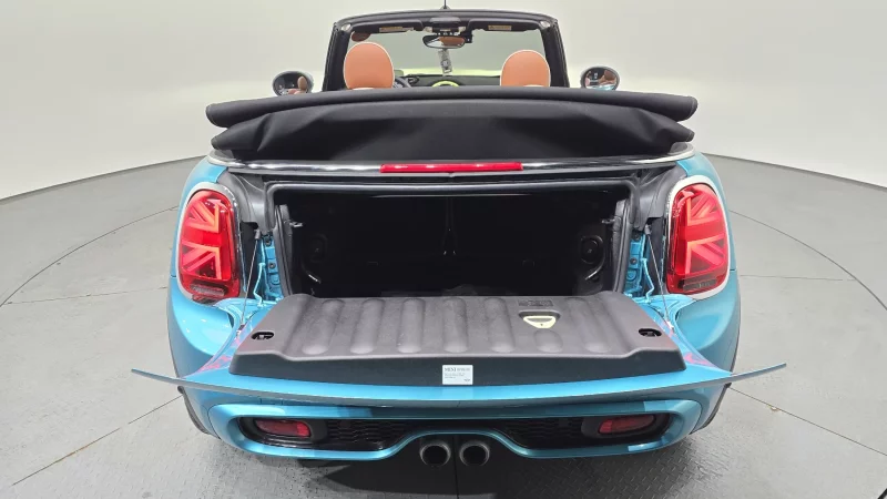 MINI Cooper Convertible