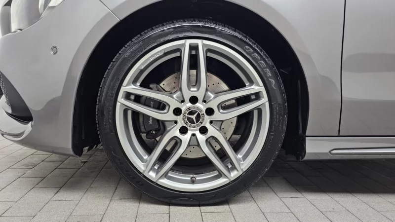 Mercedes-Benz CLA-Class