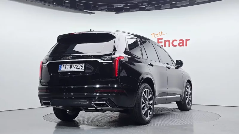 Cadillac XT6