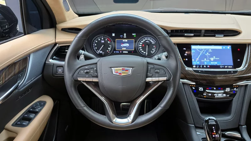 Cadillac XT6